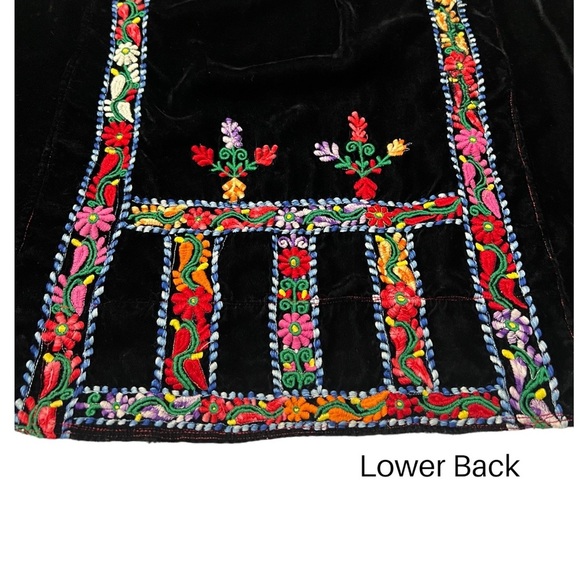 Vintage 60’s Boho Renaissance-Styled Black Velvet Dress Floral Embroidery Panels - Picture 7 of 16